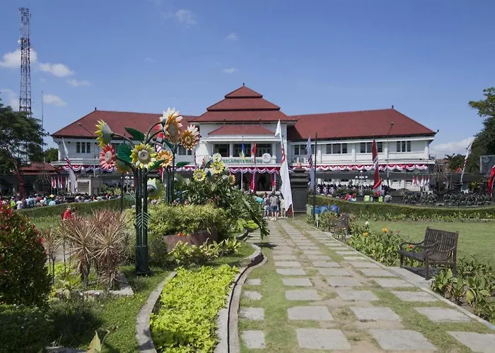 OYO 1218 Bam-bam House Syariah Hotel Malang
