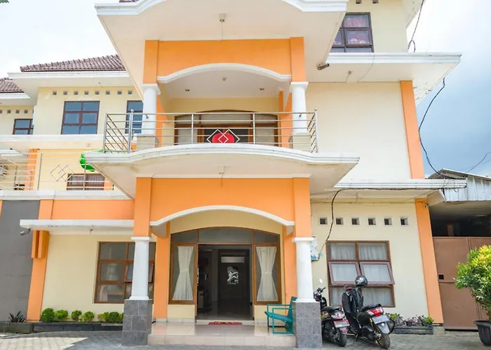 RedDoorz Syariah @ Jalan Simpang Gajayana Hotel Malang